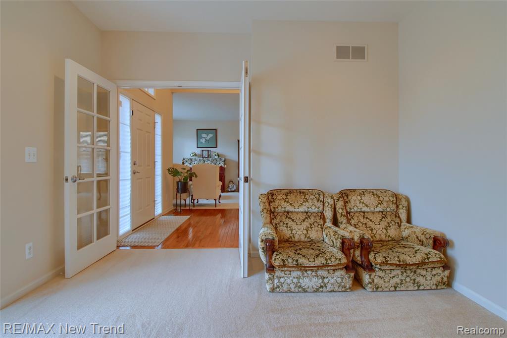41672 Clemens Circle, Novi, MI 48377 — Photo 9