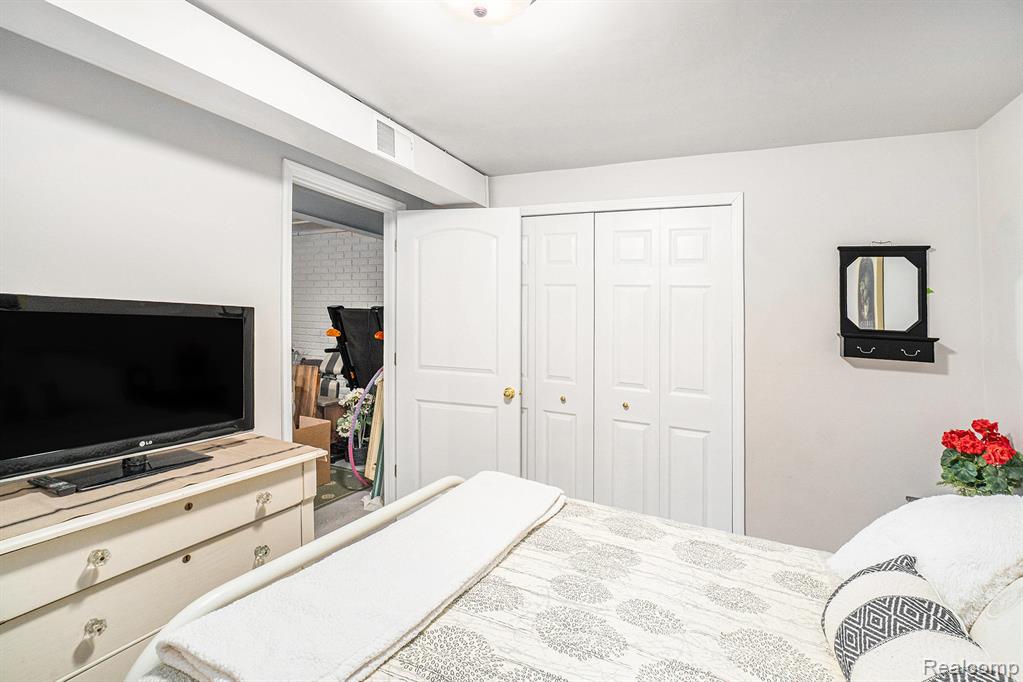 9086 Spring Brook Circle, Davison, MI, 48423