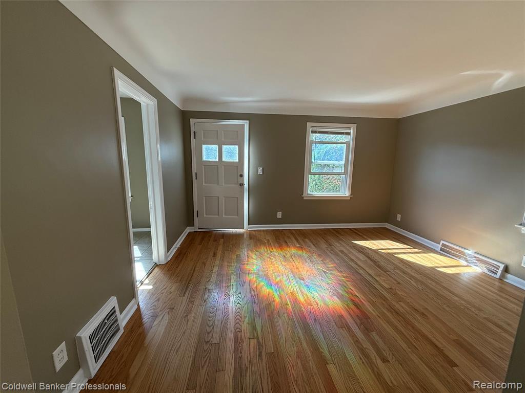 565 E Webster Street, Ferndale, MI 48220 — Photo 10