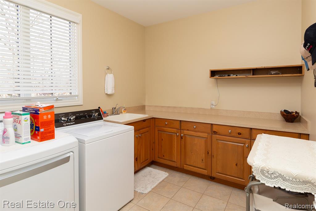 658 Langley Road, Rochester Hills, MI 48309 — Photo 55