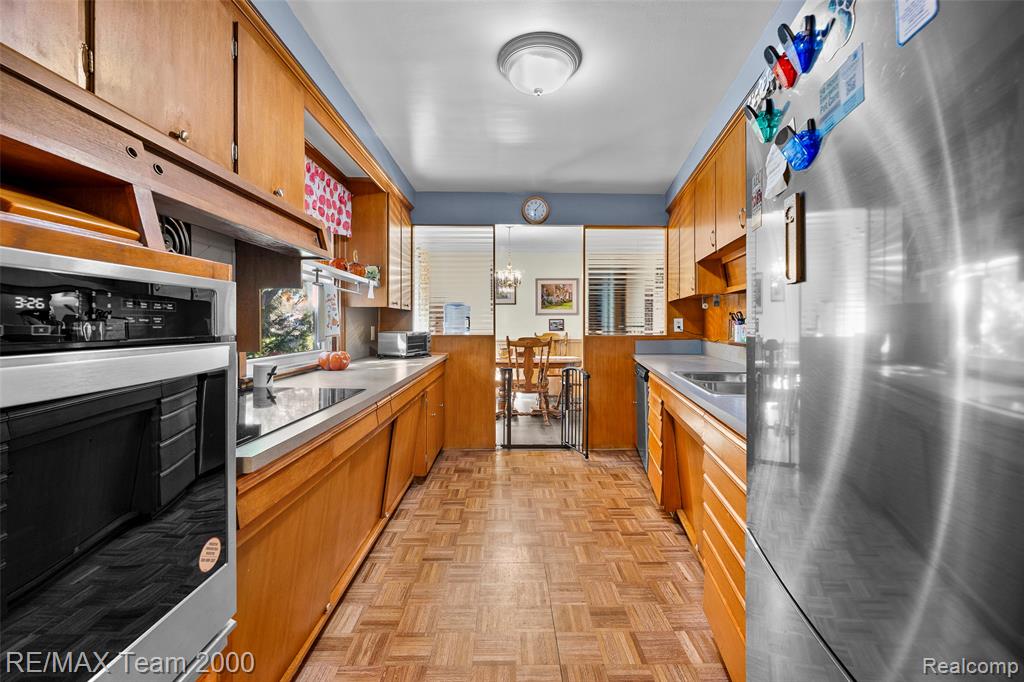 23044 Lake Way, Farmington, MI 48336 — Photo 15
