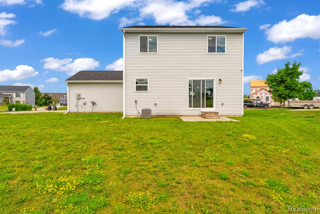 7019 Marigold Court, Grand Blanc, MI 48439 — Photo 45