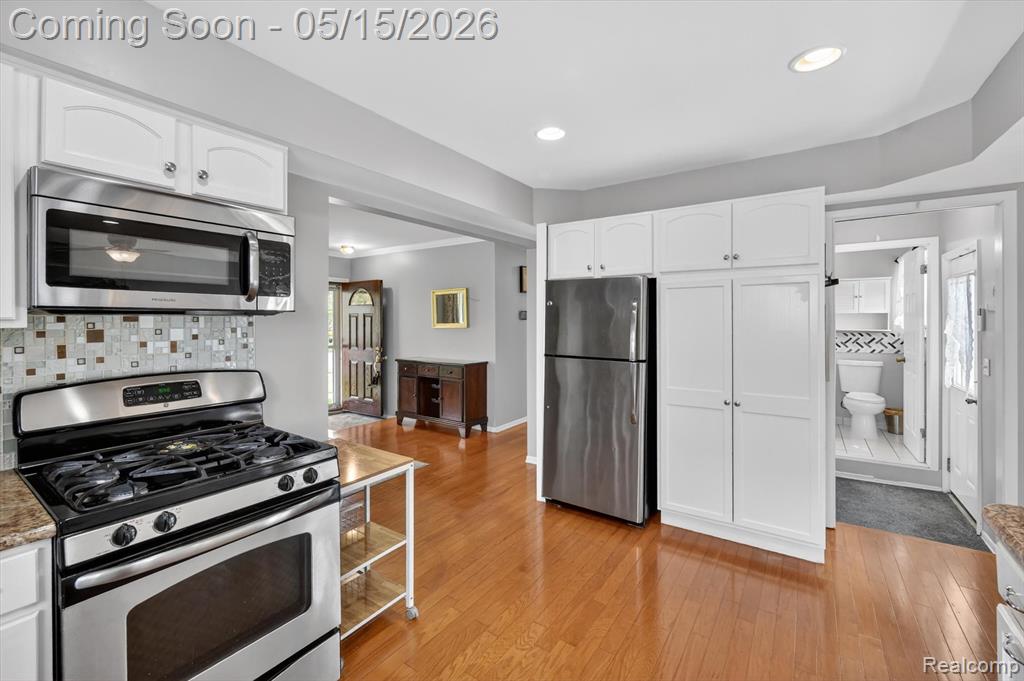 17830 Kuecken Street, Clinton Twp, MI 48038 — Photo 14