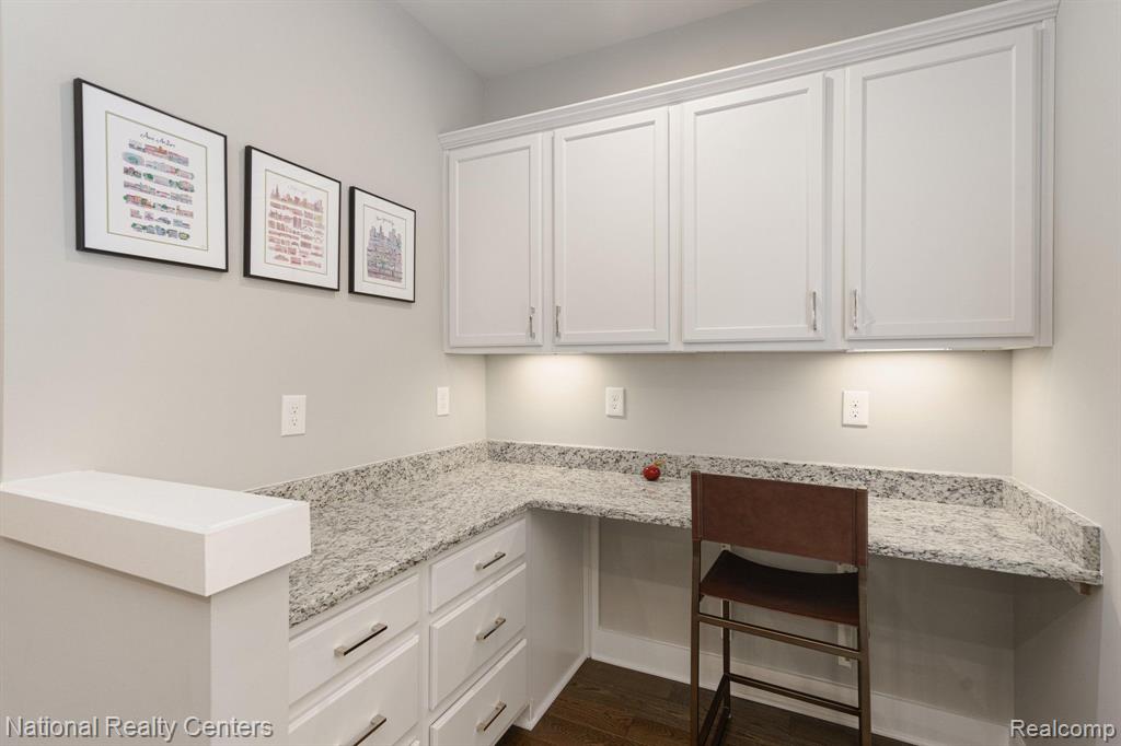 211 Sydney Court, Plymouth, MI 48170 — Photo 20