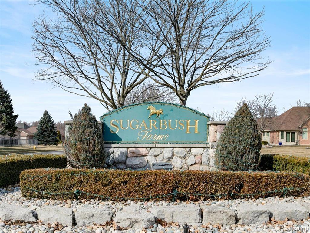 49275 SANTA ANITA Drive W, Chesterfield, MI 48047 — Photo 63