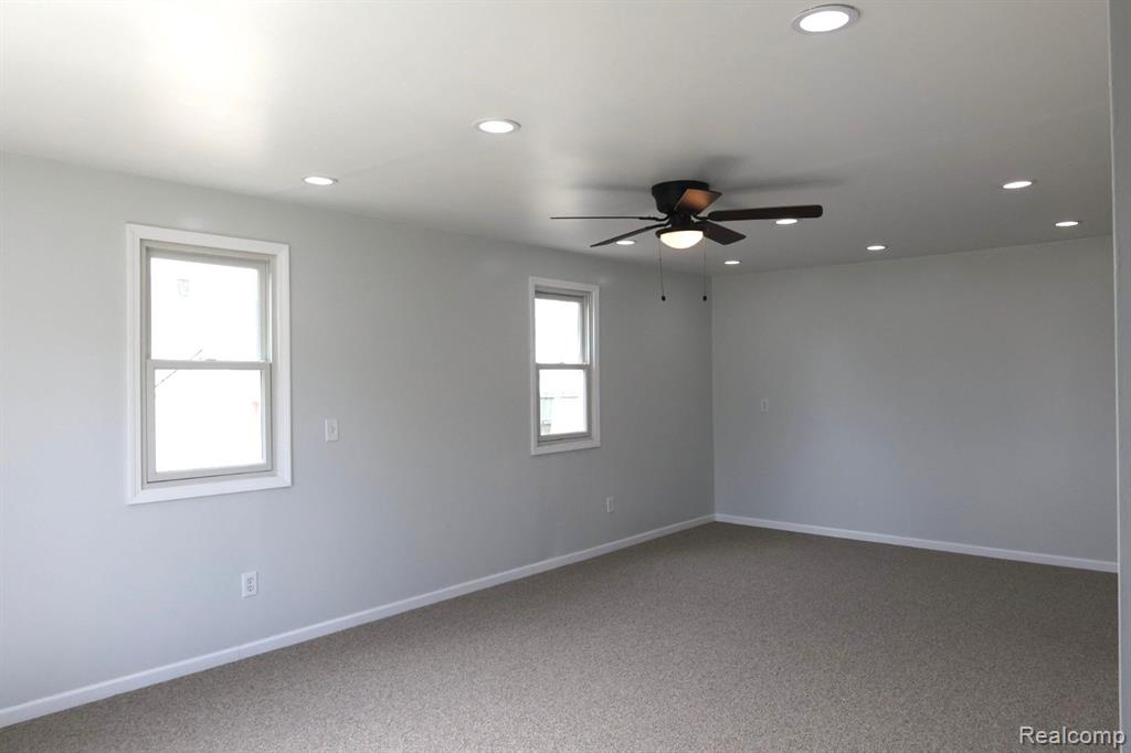 4618 BRUNSWICK Avenue, Flint, MI 48507 — Photo 18