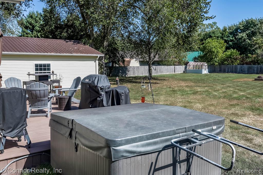 3082 Stoneybrook Lane, Port Huron, MI 48060 — Photo 22