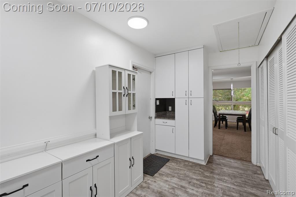 7264 S Tratham Court, West Bloomfield, MI — Photo 19