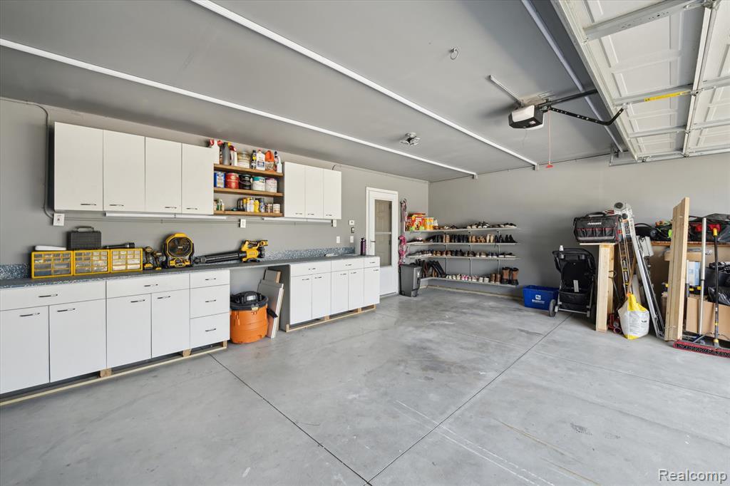 4159 Woodchuck Lane, Swartz Creek, MI 48473 — Photo 32