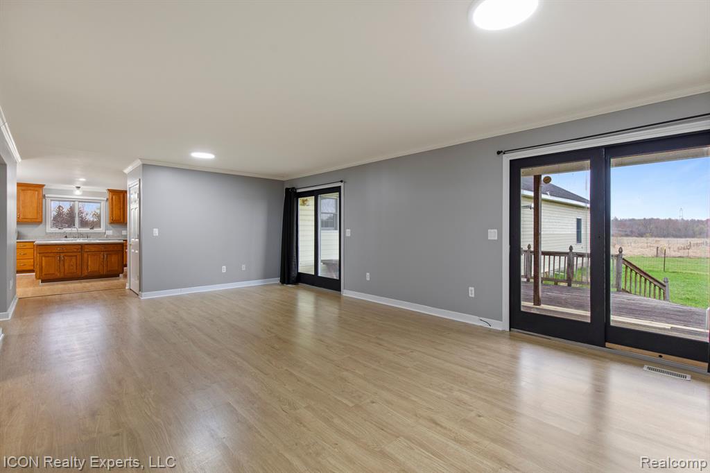 5580 HEGEL Road, Goodrich Vlg, MI — Photo 9