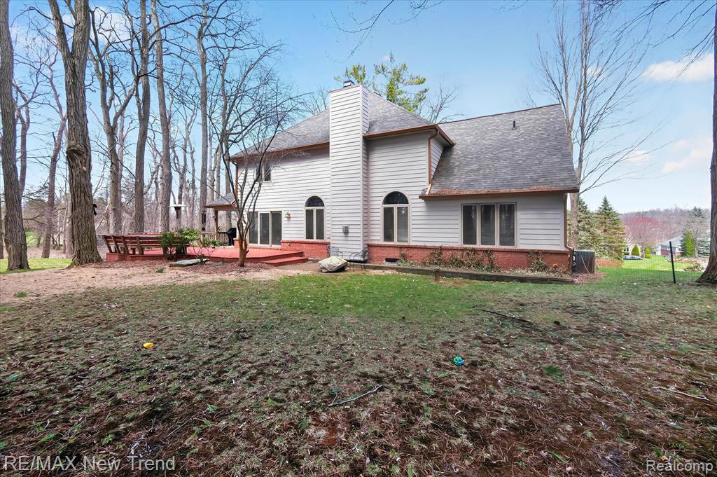 5721 Coralwood Court, Commerce Twp, MI 48382 — Photo 44