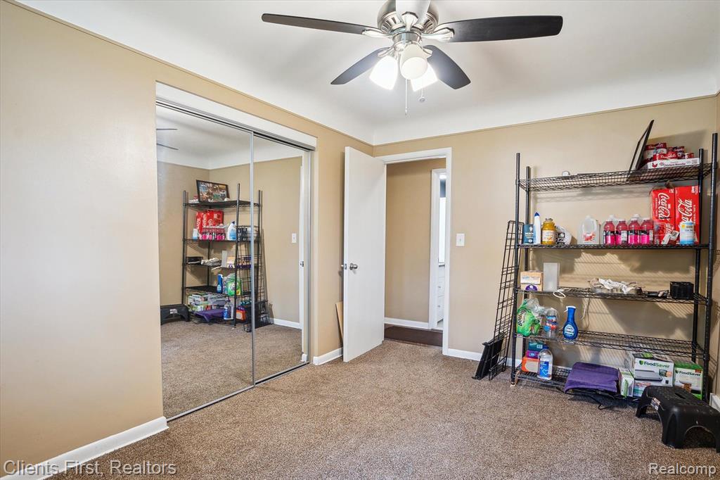 9243 HIX Road, Livonia, MI 48150 — Photo 26