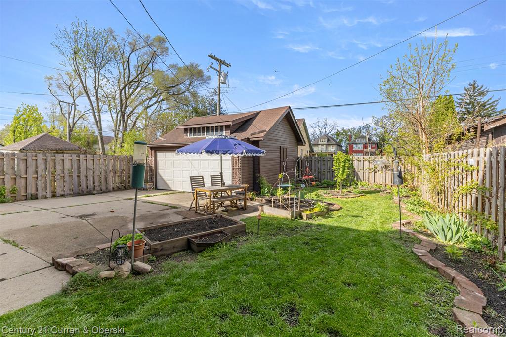 4815 Iroquois Street, Detroit, MI 48214 — Photo 48