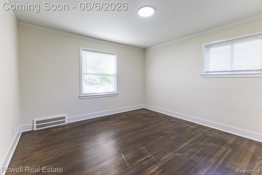 25246 Hayes Road, Roseville, MI 48066 — Photo 13
