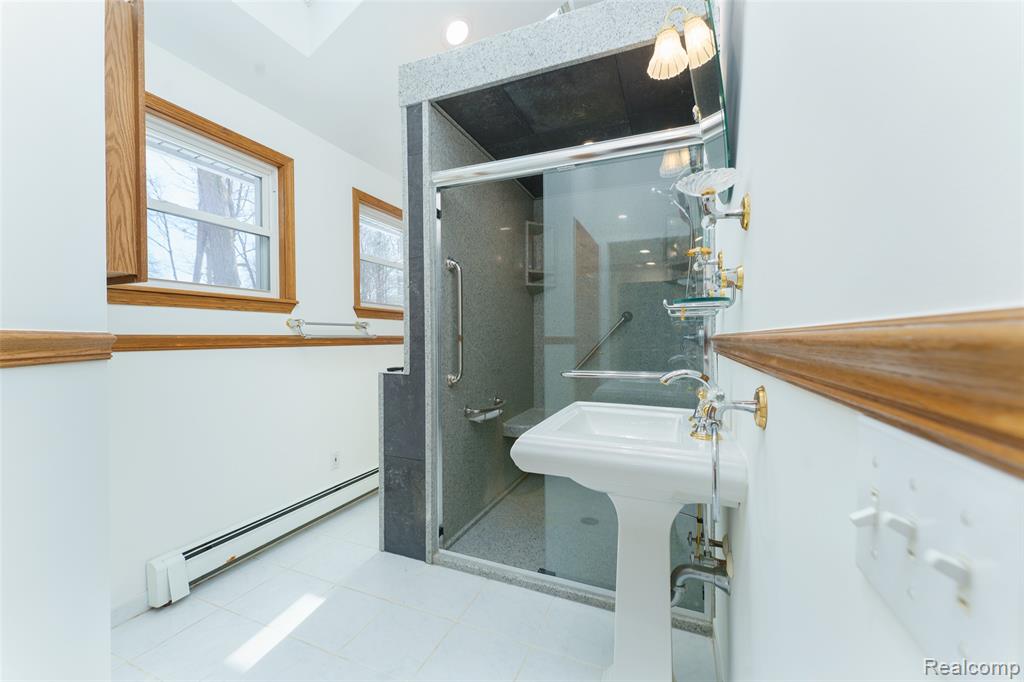 9800 Roberts Road, Gregory, MI 48137 — Photo 45