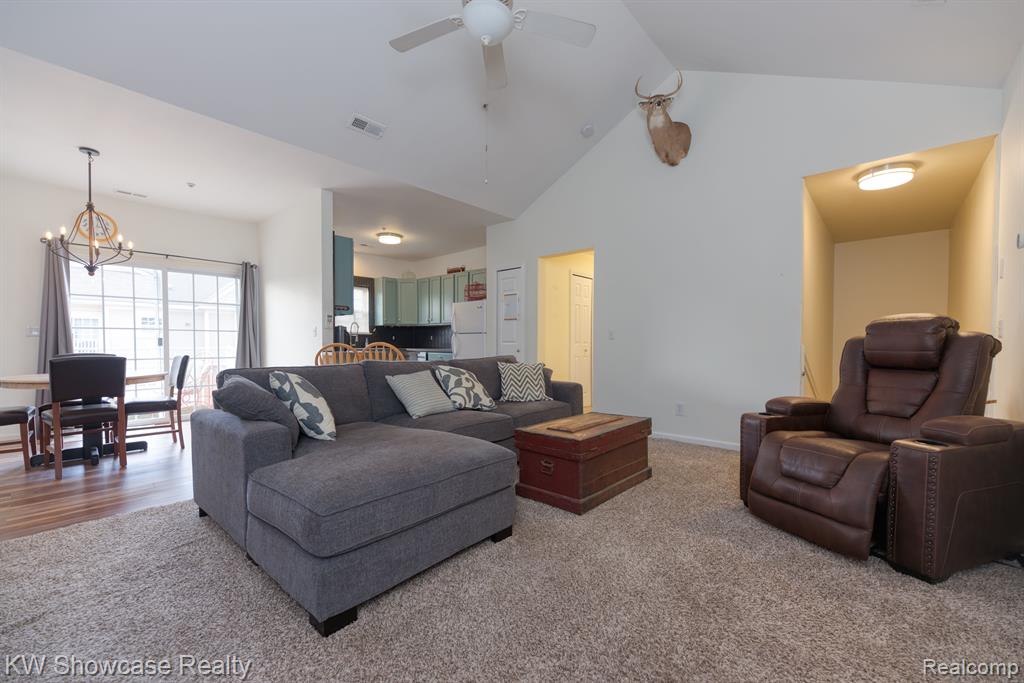 6200 ADDINGTON Drive, Commerce Twp, MI 48390 — Photo 4