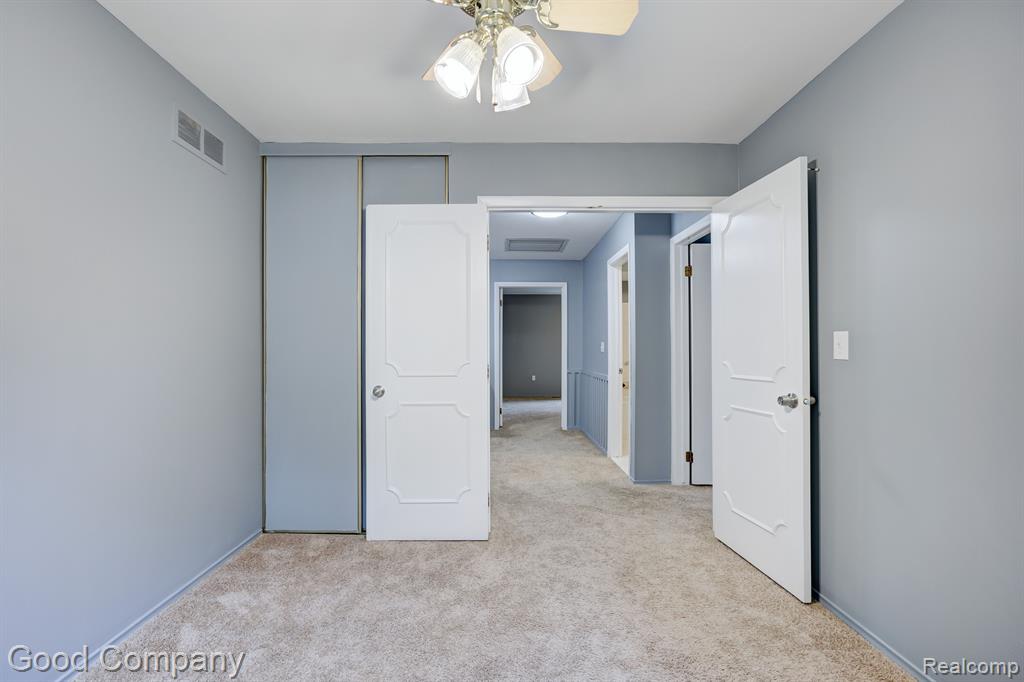 2030 WICKHAM Street, Royal Oak, MI 48073 — Photo 32