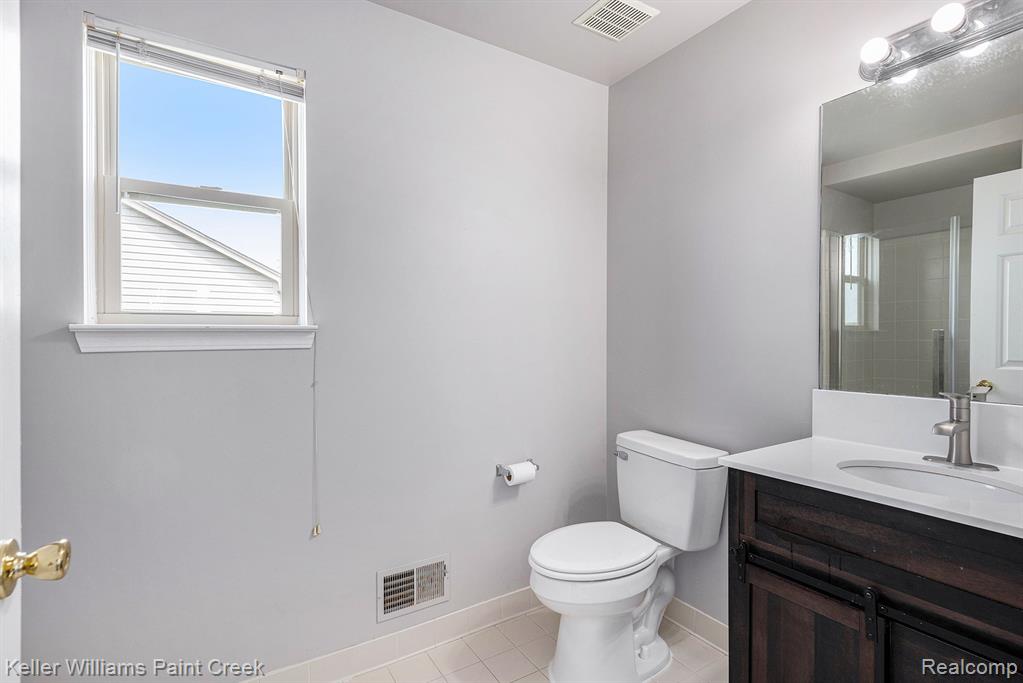 53544 Fox Pointe Drive, New Baltimore, MI 48047 — Photo 15