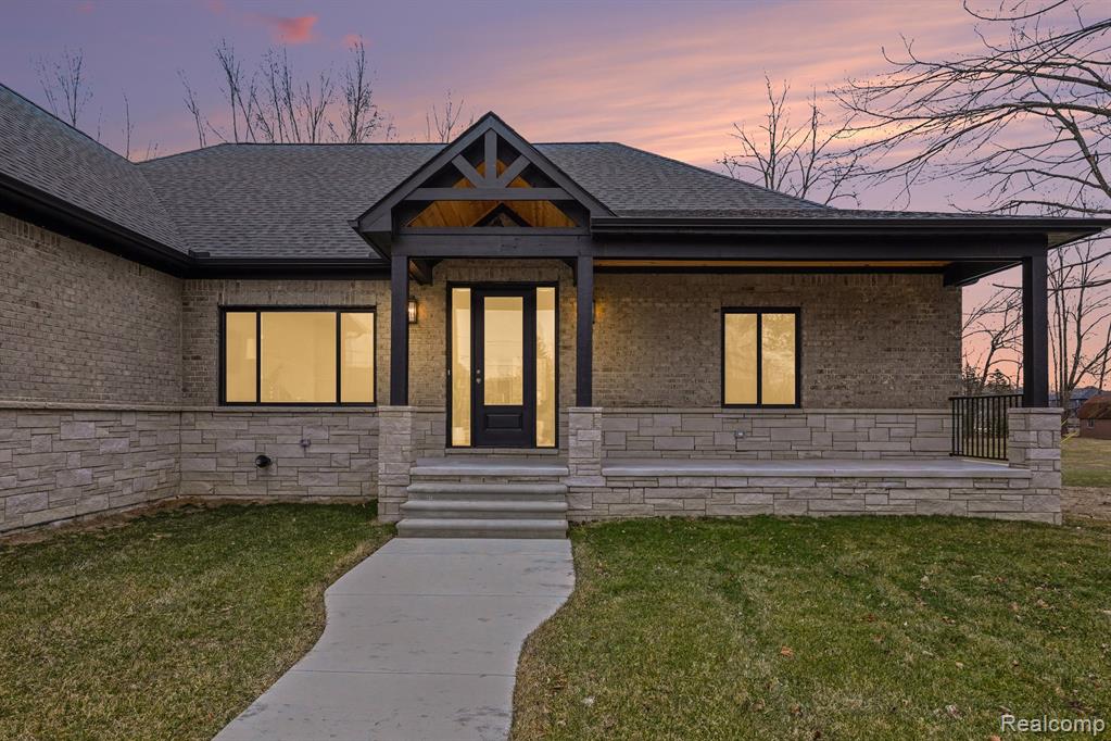 55390 Jewell Road, Shelby Twp, MI 48315 — front exterior