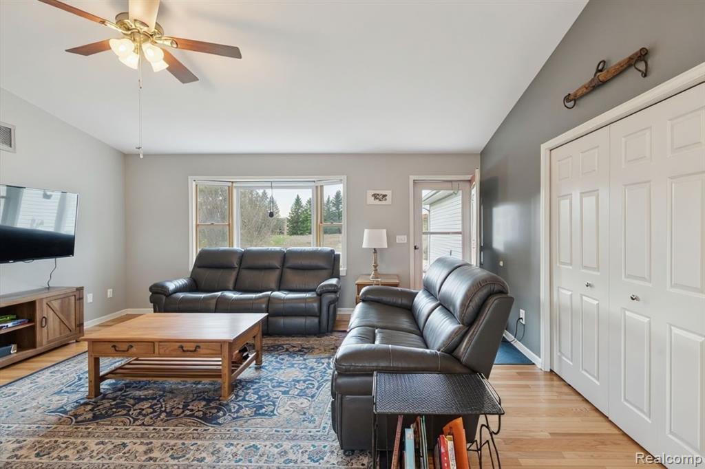 4121 Cedar Lake Road, Howell, MI 48843 — Photo 11
