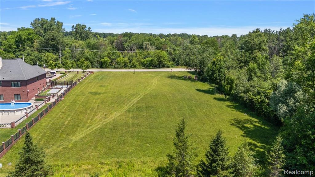 45547 W 9 Mile Road, Novi, MI — Photo 4