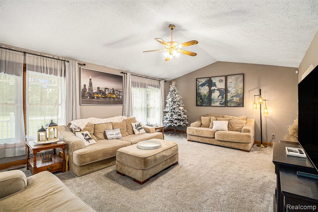 4915 Bell Oak Road, Webberville, MI 48892 — Photo 4