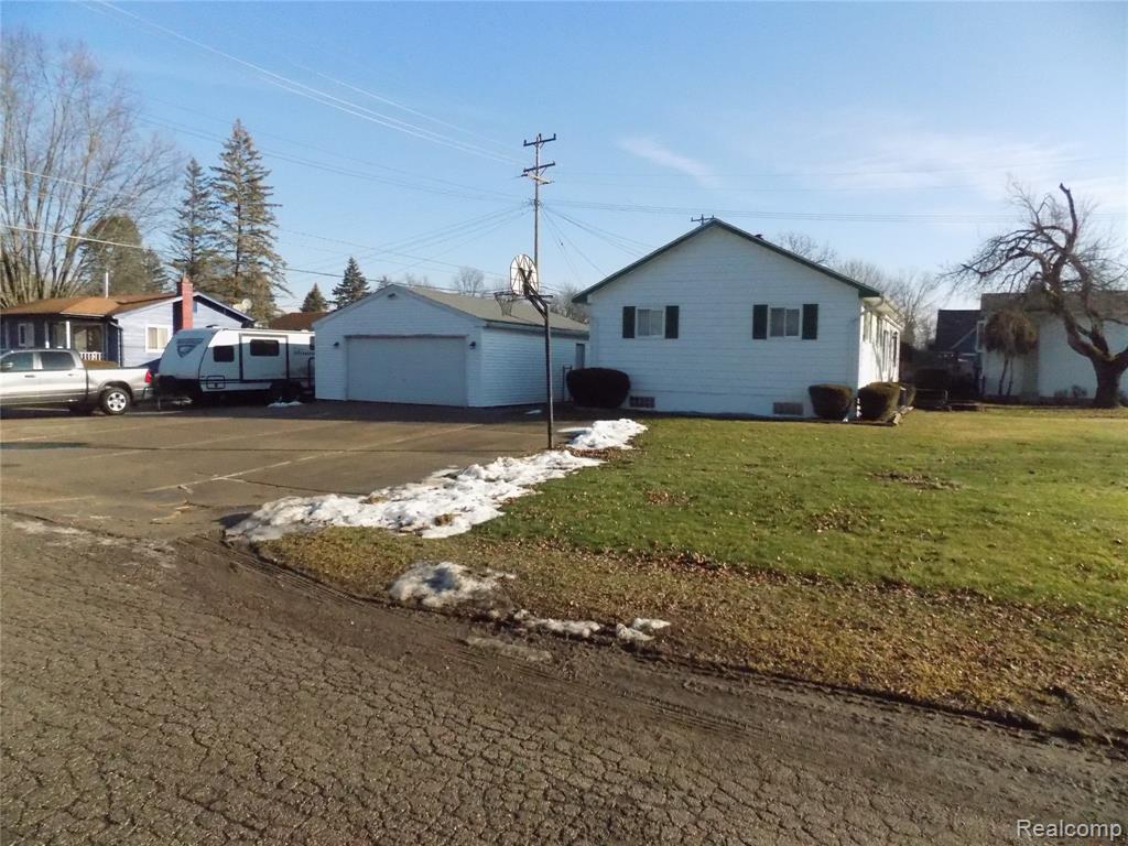 520 Whipple Street, South Lyon, MI 48178 — Photo 29