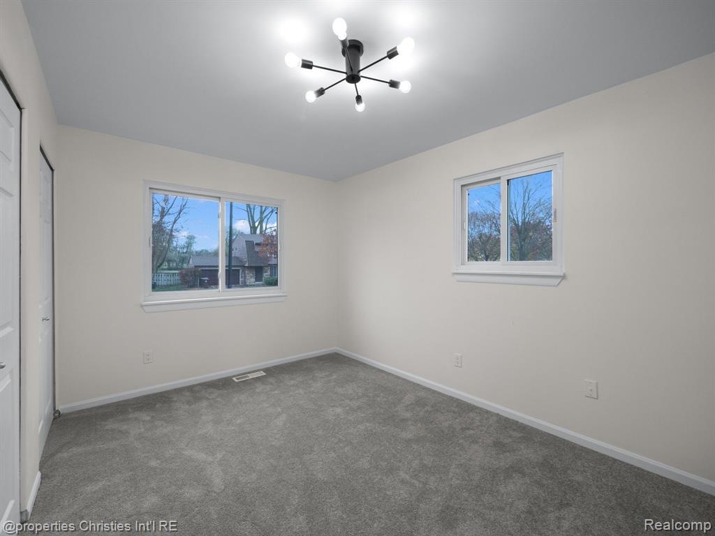 9287 PANAMA Avenue, Ypsilanti, MI 48198 — Photo 12
