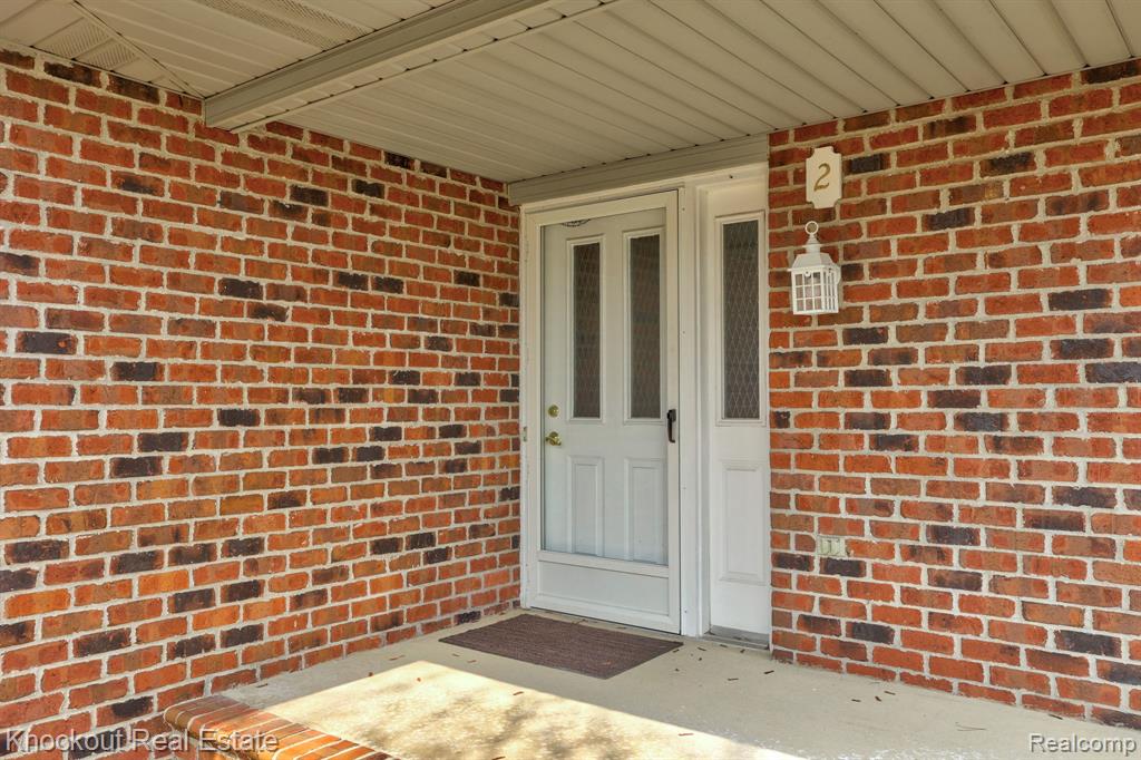 2 Wilshire Drive, Frankenmuth, MI 48734 — Photo 4