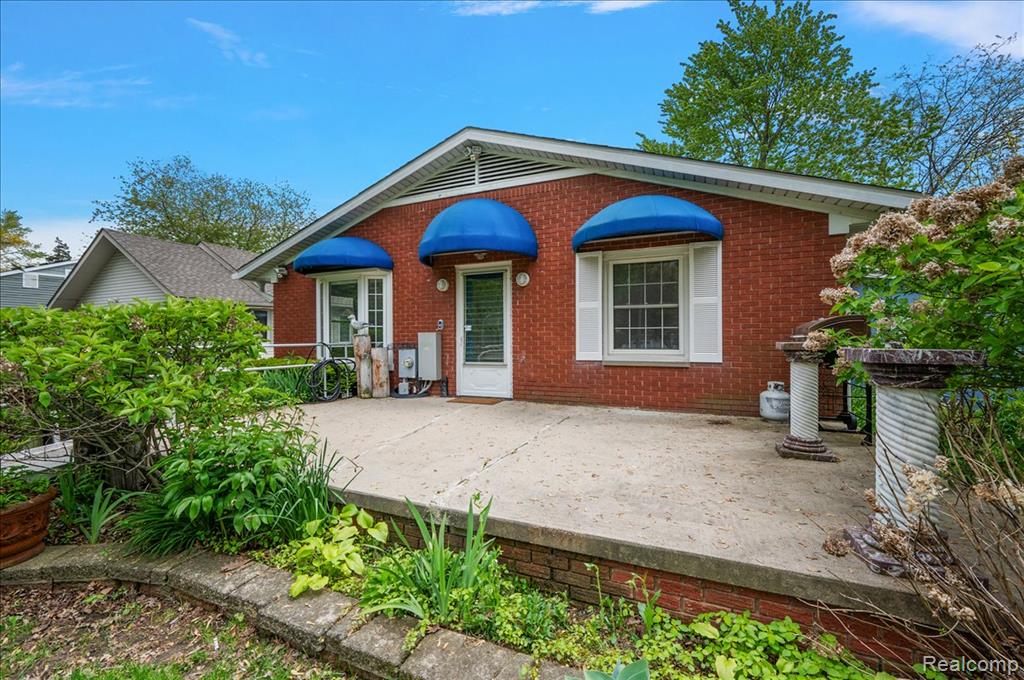 13358 Laplaisance Woods Street, La Salle, MI — Photo 6