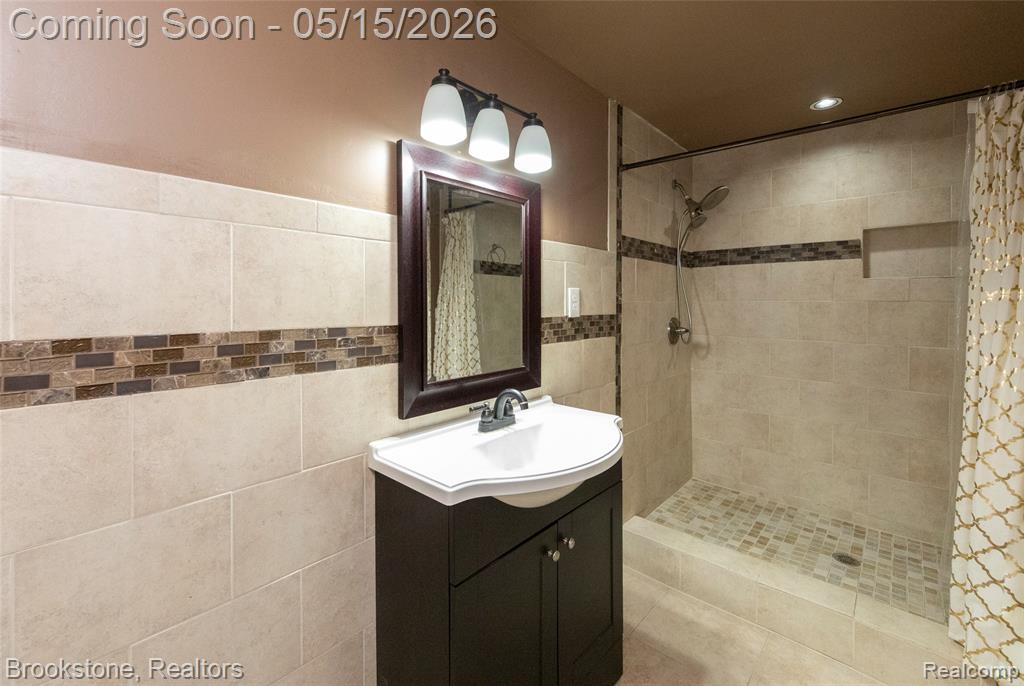 21340 BUNKER Drive, Macomb, MI 48042 — Photo 40