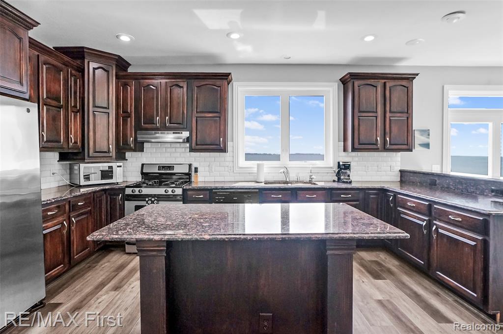 7953 Bouvier Bay, MI — Photo 18