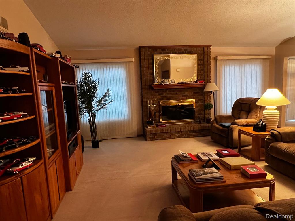 40363 DENBIGH Drive, Sterling Heights, MI 48310 — Photo 13