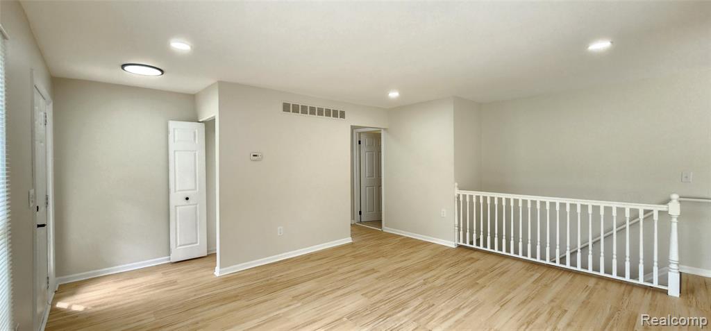 40344 Newport Drive, Plymouth, MI 48170 — Photo 4