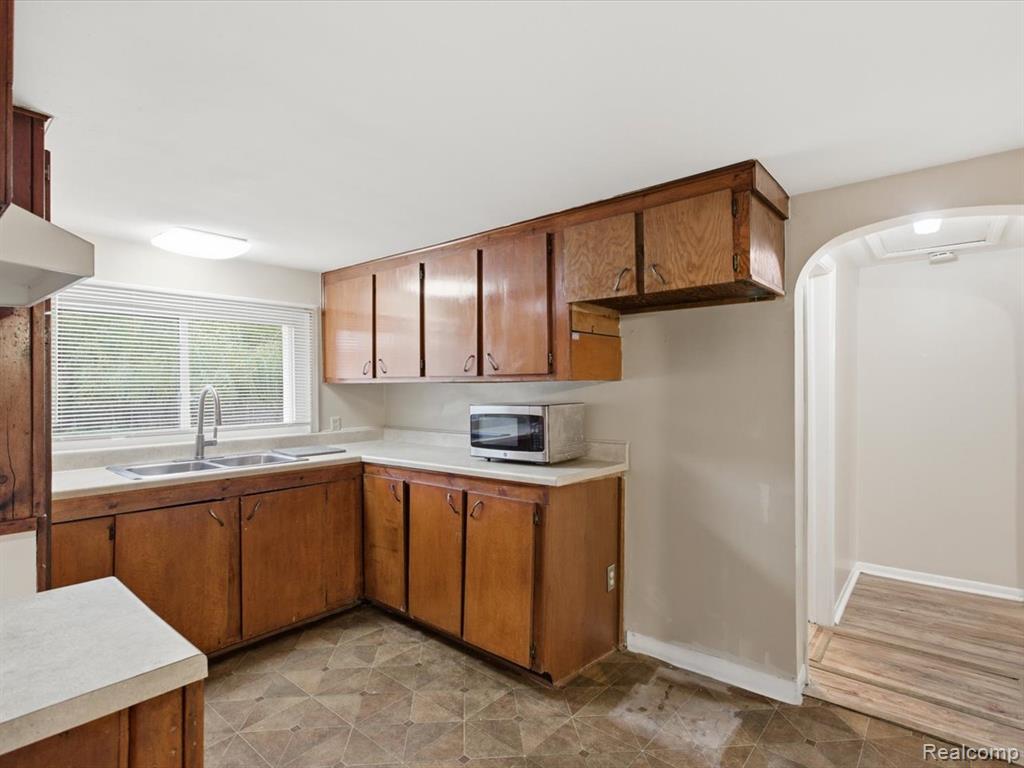 3076 Krafft Road, Fort Gratiot, MI 48059 — Photo 11