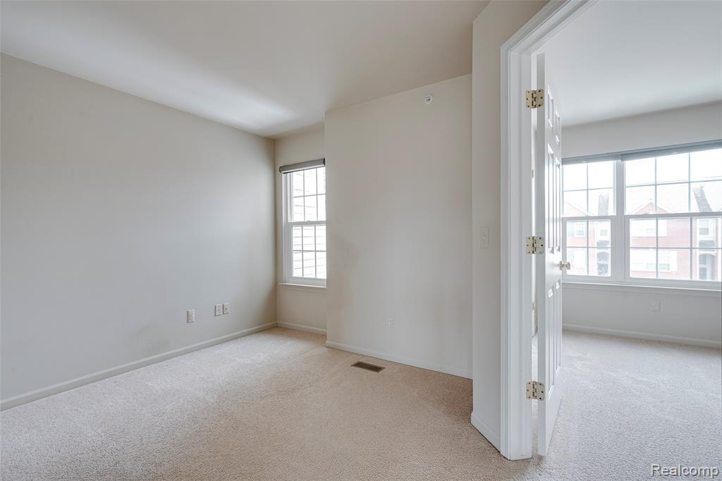 432 CHERRY ORCHARD Road, Canton, MI 48188 — Photo 26