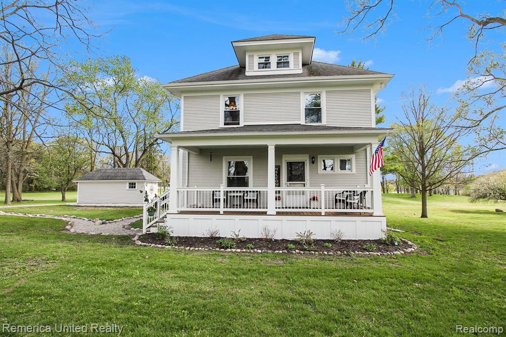 525 W Buno Road, Milford, MI 48381 — Photo 2