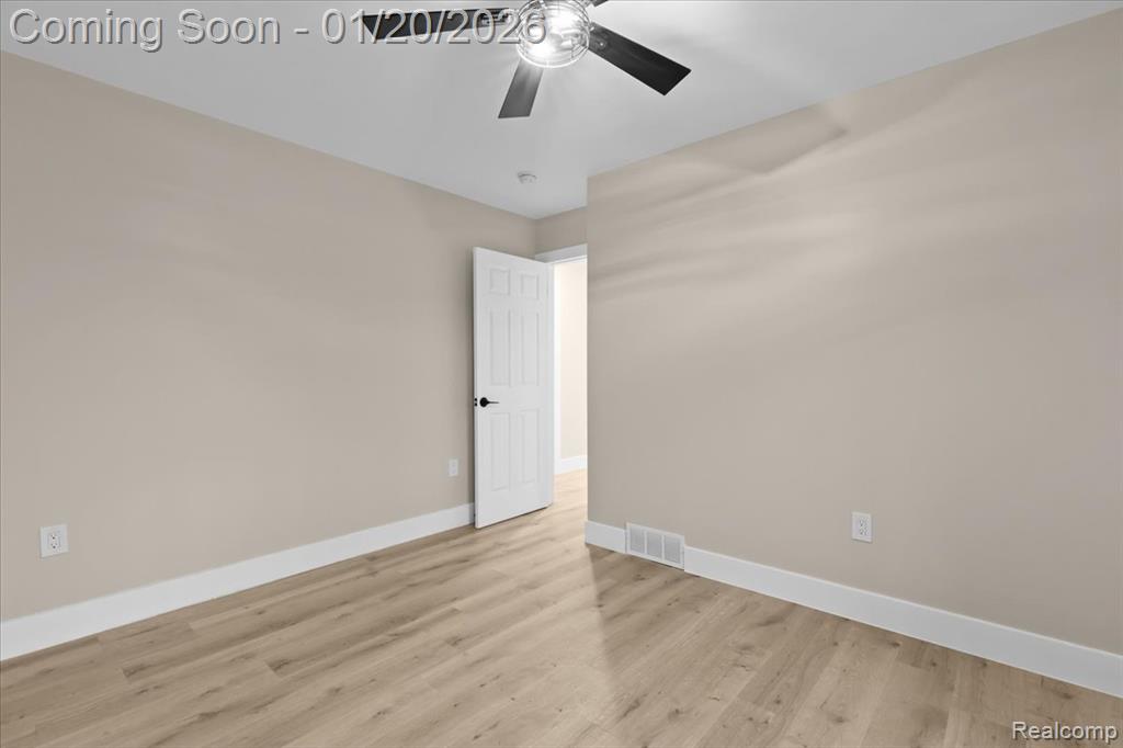 26044 Cherry Hill Road, Dearborn Heights, MI 48127 — Photo 18