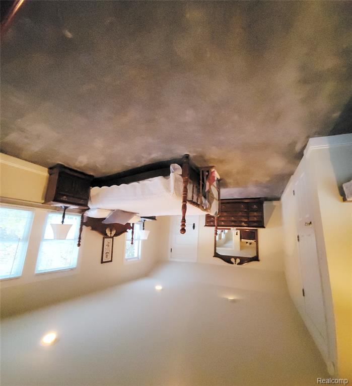 5025 N Hickory Ridge Road, Highland, MI — Photo 13