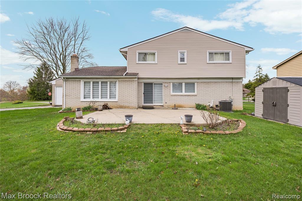 6240 Wynford Drive, West Bloomfield, MI — Photo 59