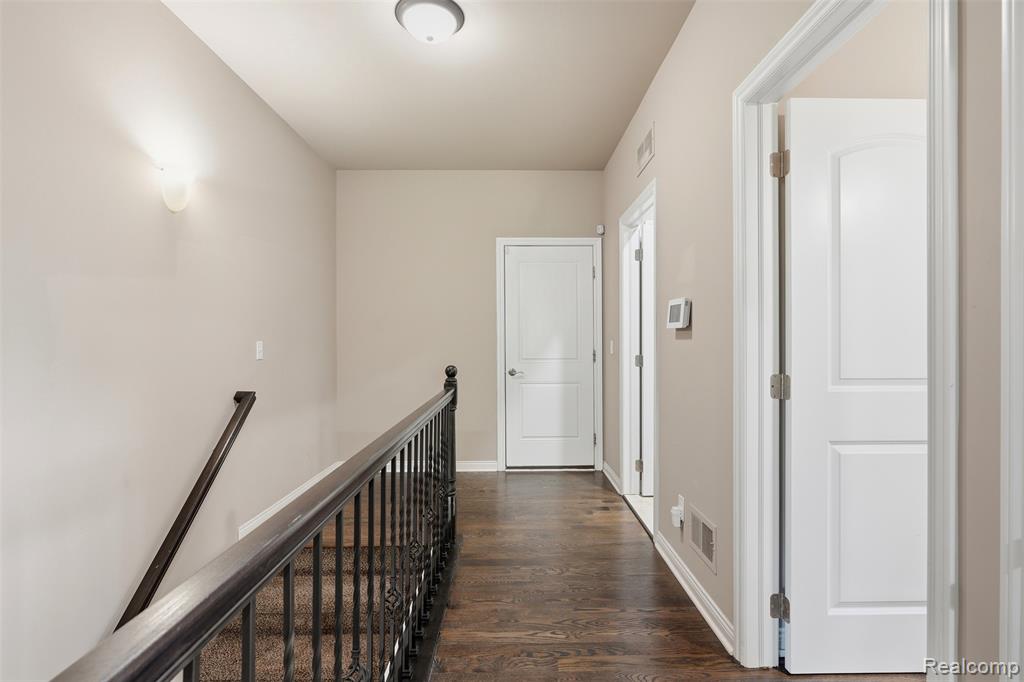 7419 Park Terrace Lane, Shelby Twp, MI 48317 — Photo 28