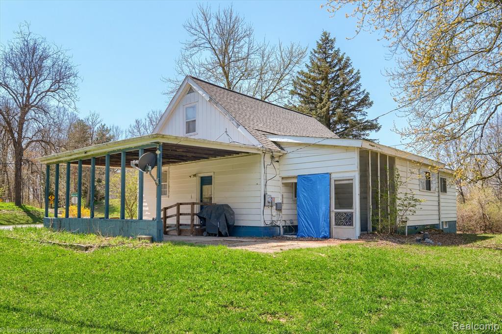 1325 E Barnes Lake Road, Columbiaville, MI 48421 — Photo 36