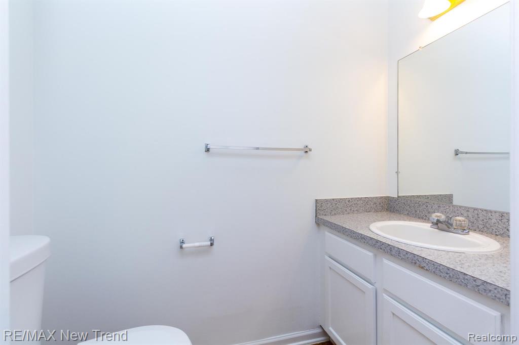25935 Junction, Novi, MI — Photo 35