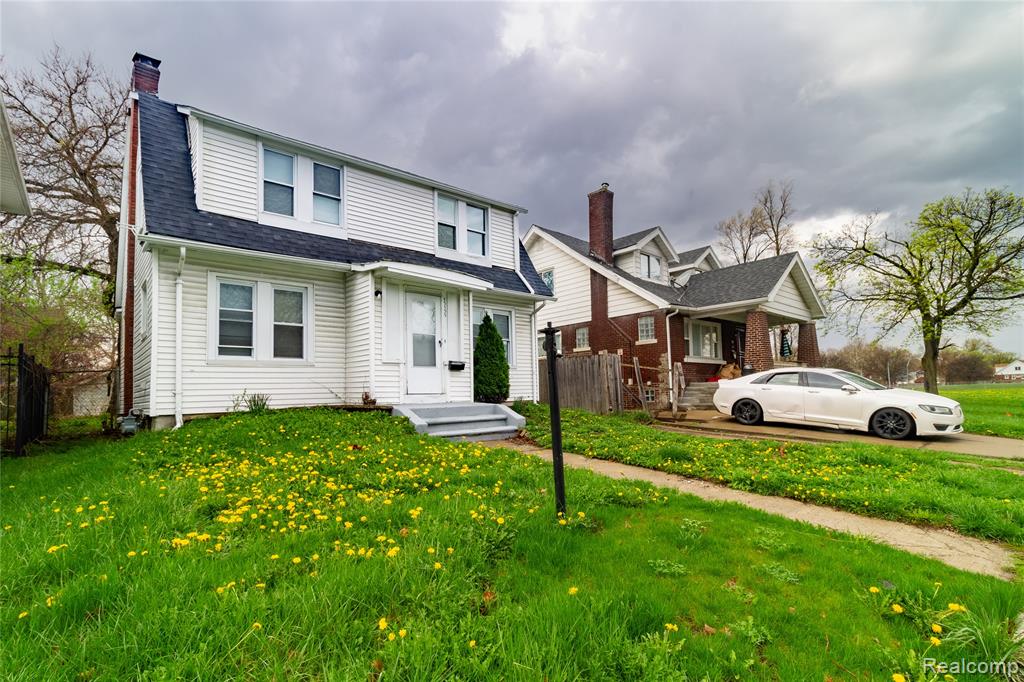13135 Washburn Street - Photo 2