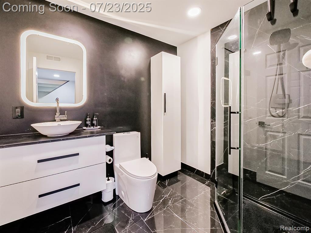 6590 Pembridge Hill, West Bloomfield, MI — Photo 36
