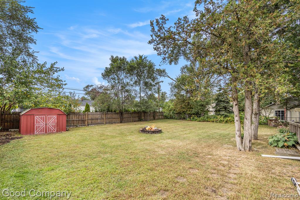 47565 Frederick Road, Shelby Twp, MI 48317 — Photo 17