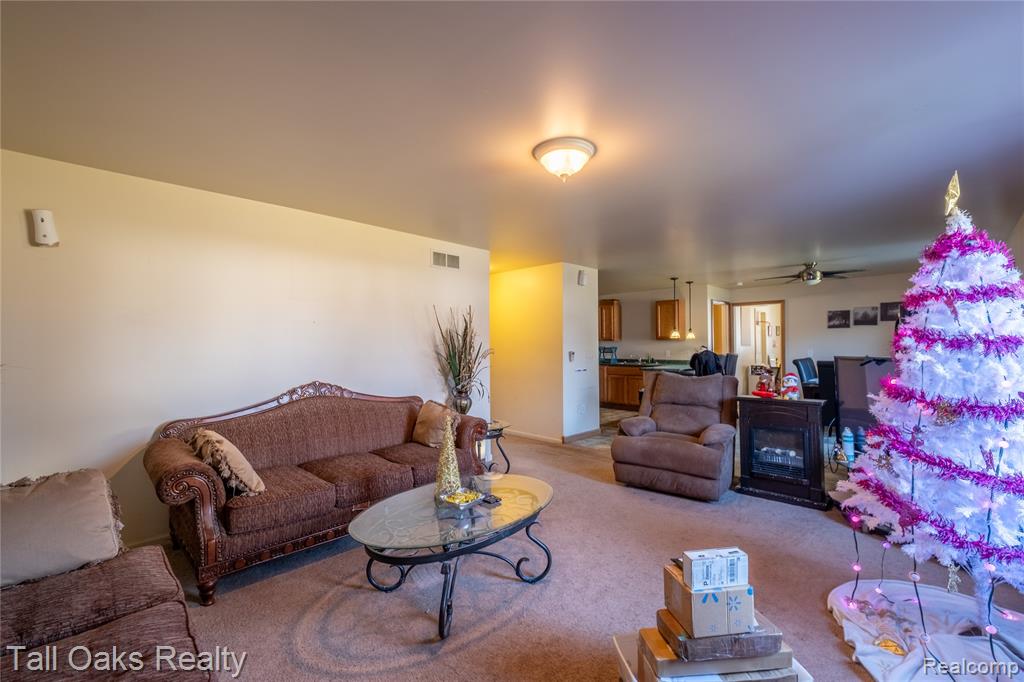 6054 E Pierson Road, Flint, MI 48506 — Photo 14