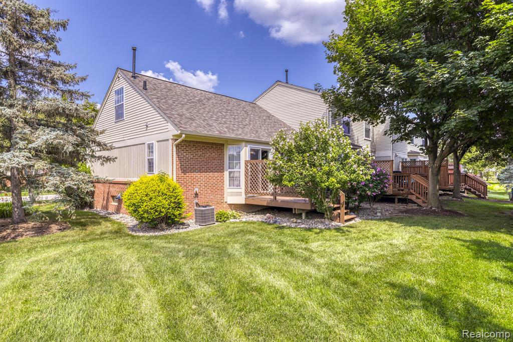 1661 BENNINGTON, Canton, MI 48188 — Photo 23