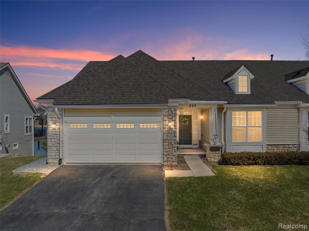 224 Stony Lake Drive, Oxford, MI 48371 — front exterior