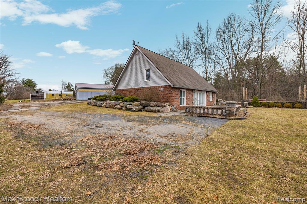 5186 Pinckney Road, Howell, MI 48843 — Photo 51